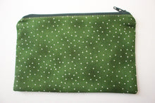 Load image into Gallery viewer, Polka dot Pouch
