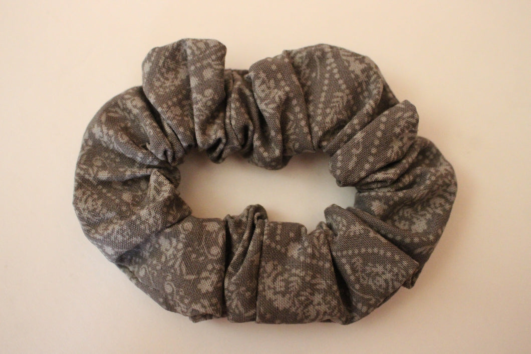 Grey Vines Scrunchie