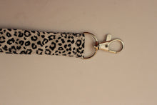 Load image into Gallery viewer, Cheetah Wristlet
