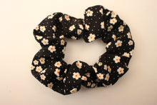 Load image into Gallery viewer, Daisy Scrunchie
