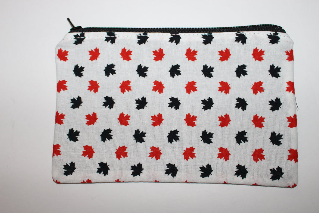 Canada Leaves Pouch