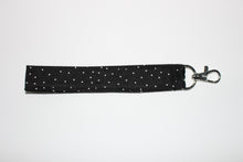 Load image into Gallery viewer, Polka dot Wristlet
