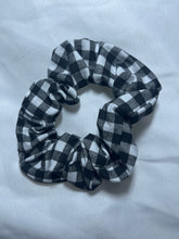 Load image into Gallery viewer, Plaid Scrunchie
